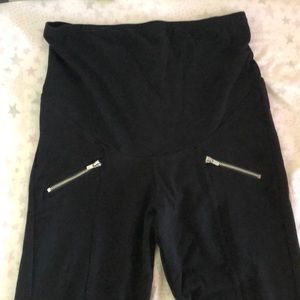 Veryyyy comfortable maternity leggings